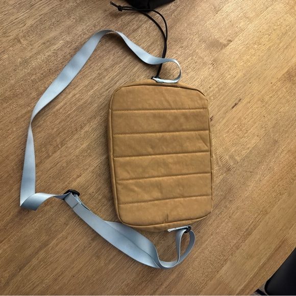 Urban Outfitters Crinkle Crossbody Bag​ - Picture 7 of 7